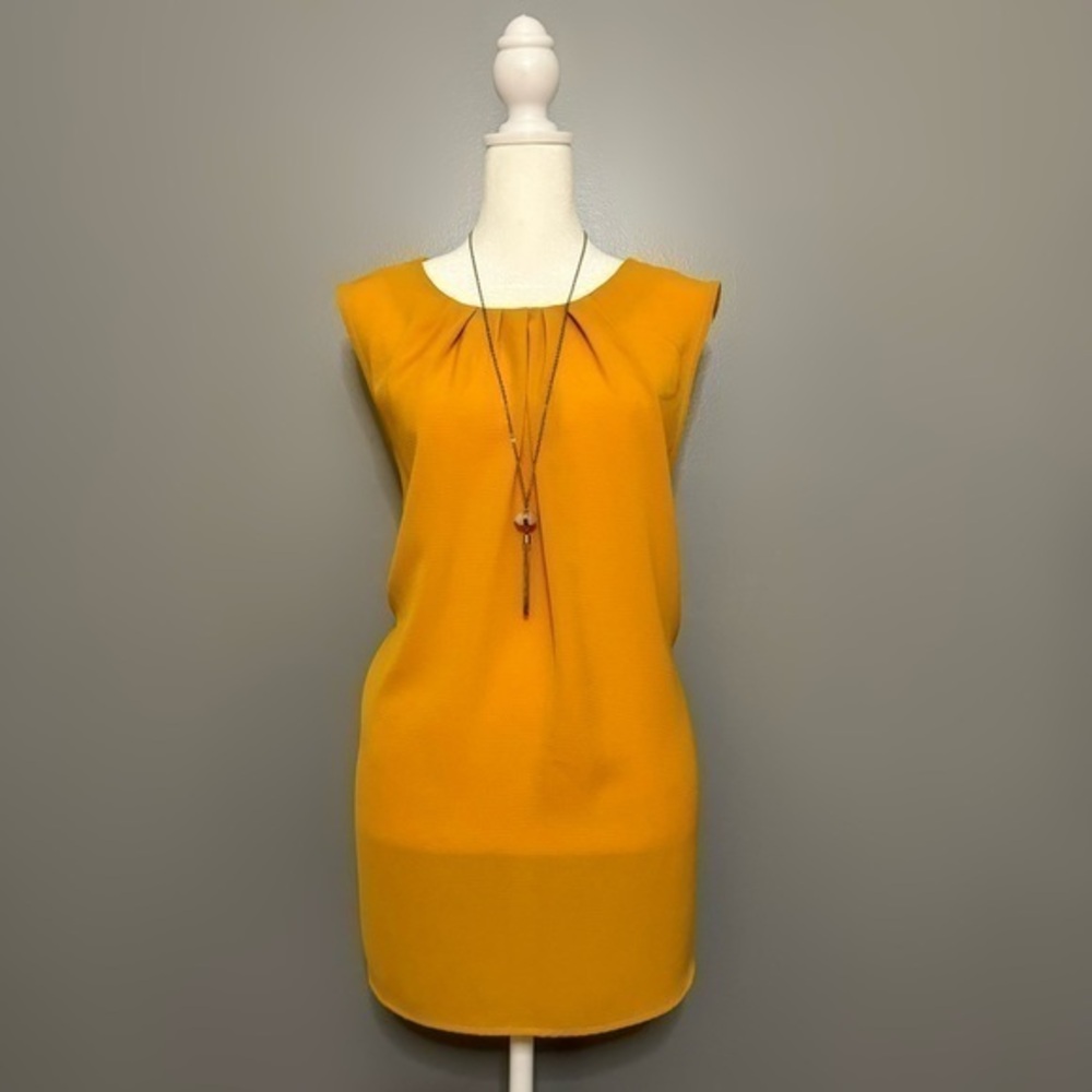 EUC Loveappella Mustard Yellow Pleat Front Tank Size 1X